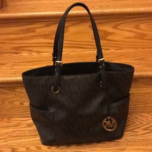 Michael kors purse